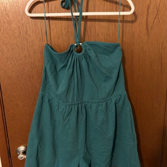 Old Navy halter romper - Picture 2 of 4